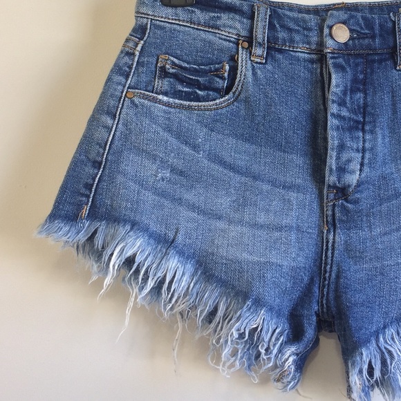 Blank NYC Denim Shorts - Picture 4 of 12